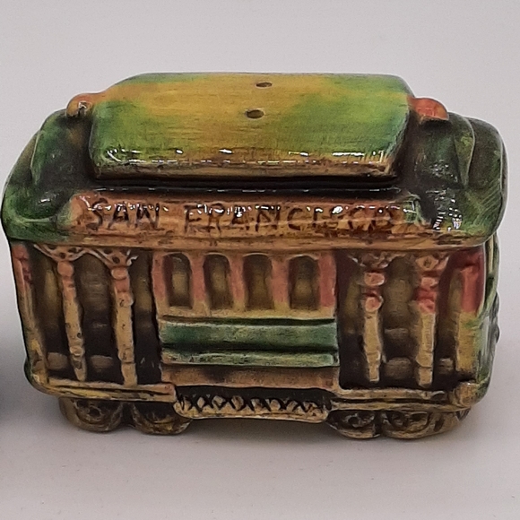 Vintage Ceramic Novelty San Francisco Trolley Train EFCCO Salt & Pepper Shakers - Picture 3 of 10